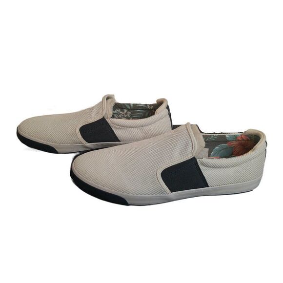 Call It Spring White Shoe - Picture 2 of 13